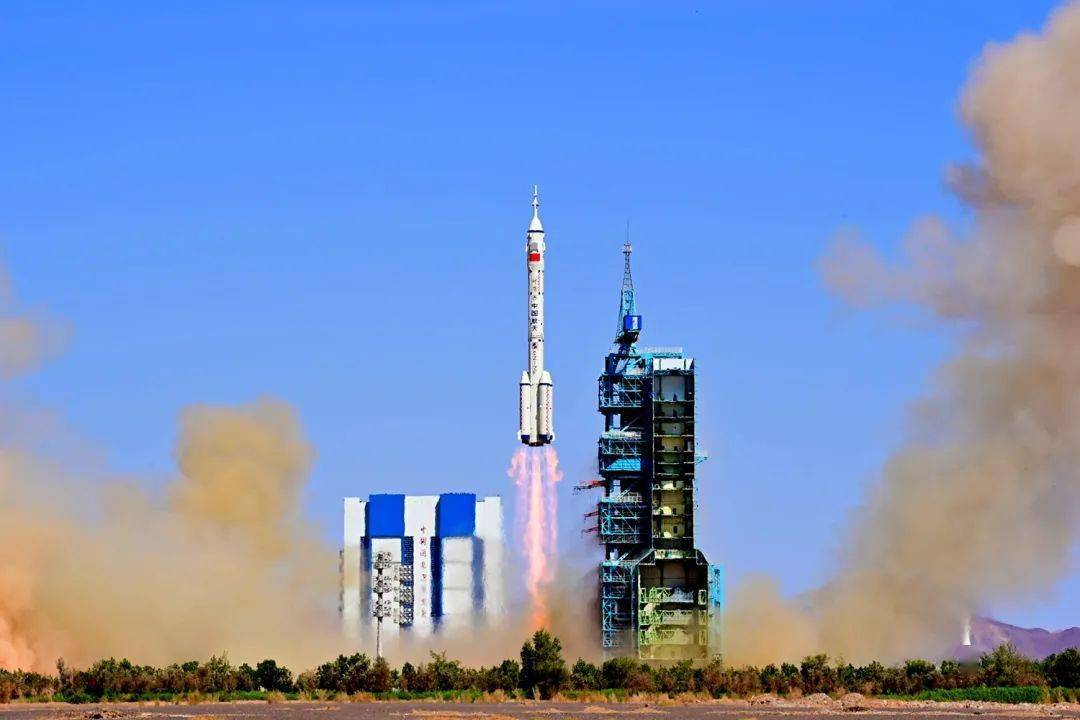 攀钢始终是背后的无名英雄之一从神舟五号到神舟十四号系列飞船都使用