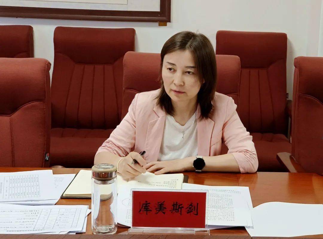 今日要闻市督导组在阿克塞县督导贯彻落实稳住经济一揽子政策措施及