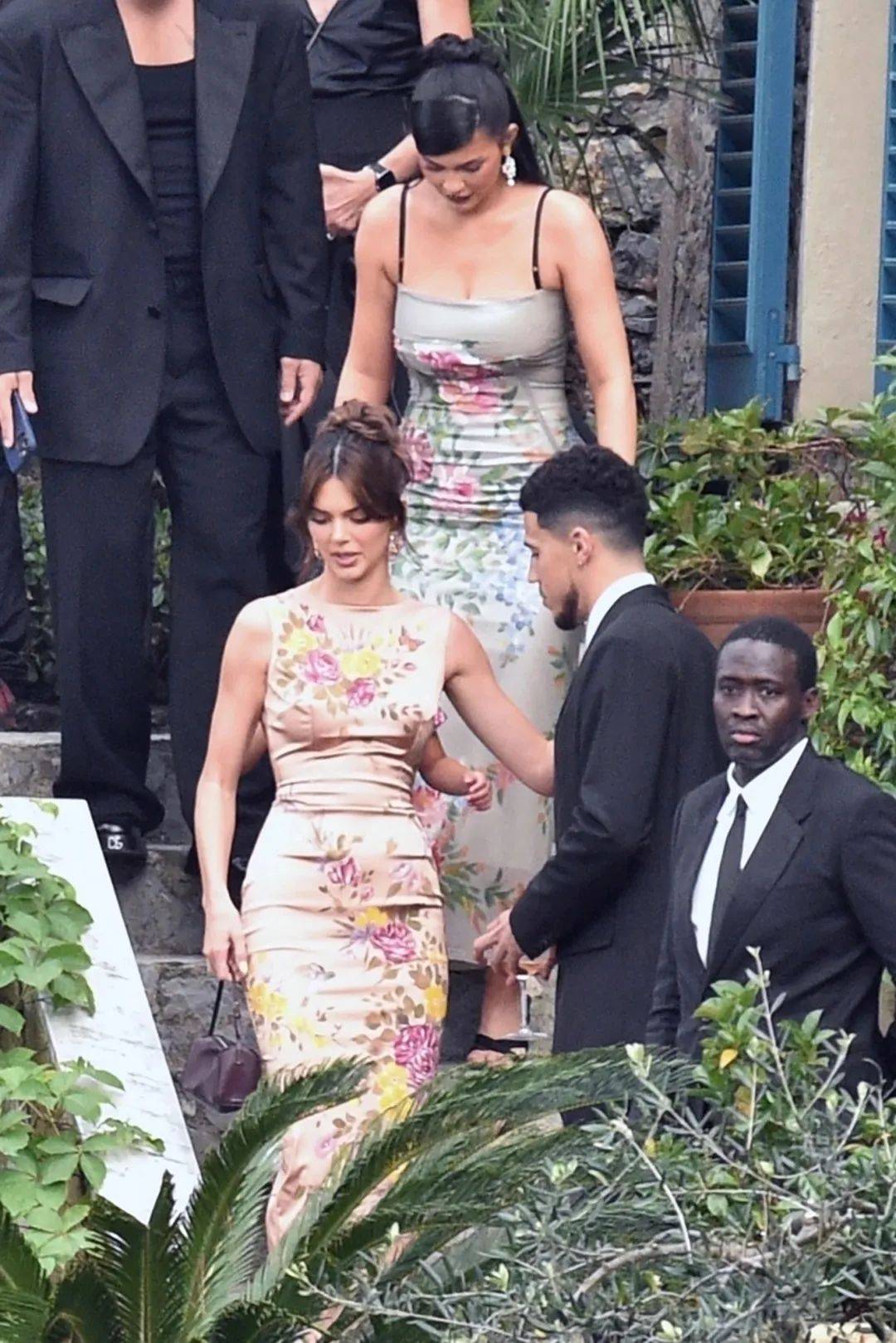 这么突然他俩就分了