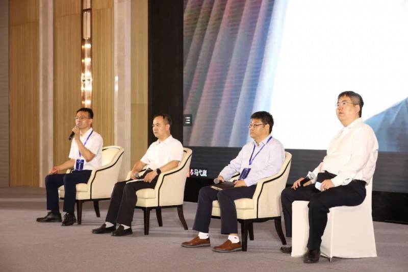 金刚玻璃顺利召开光伏异质结技术交流会暨48gw高效异质结电池片与组件