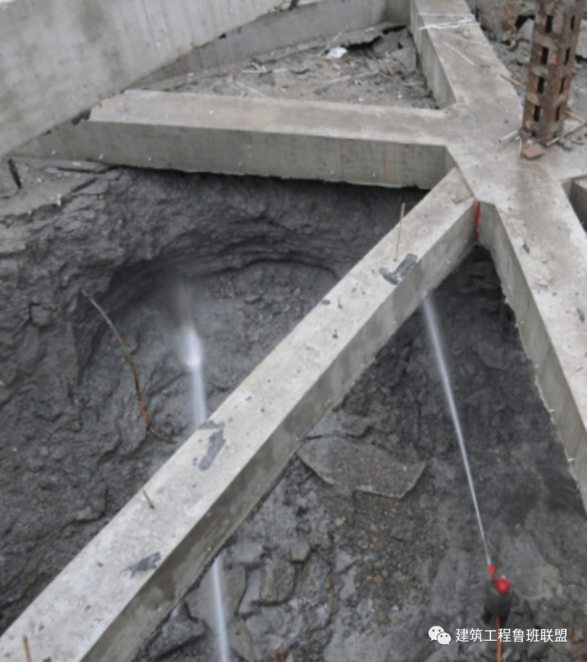 "水力冲挖"方式见识一下!_施工_泥浆_机械