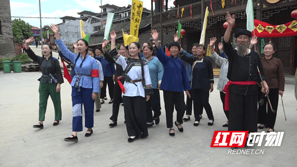 邵阳绥宁寨市开展红色教育体验活动追寻红色足迹