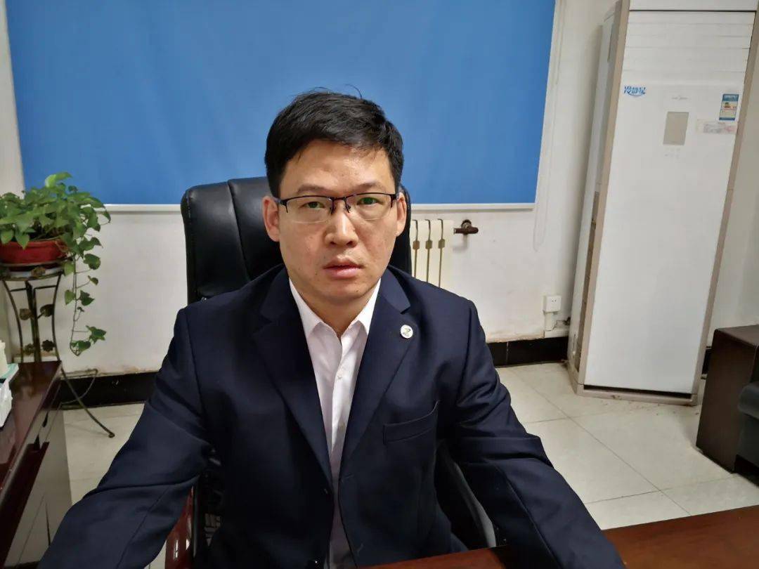 周晓冬以军人之姿脚踏实地勇作为