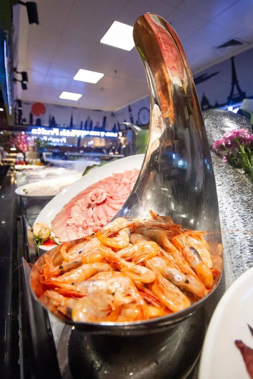 榴莲刺身小甜虾无线畅吃打卡鲅鱼圈首家日料海鲜自助海之乡