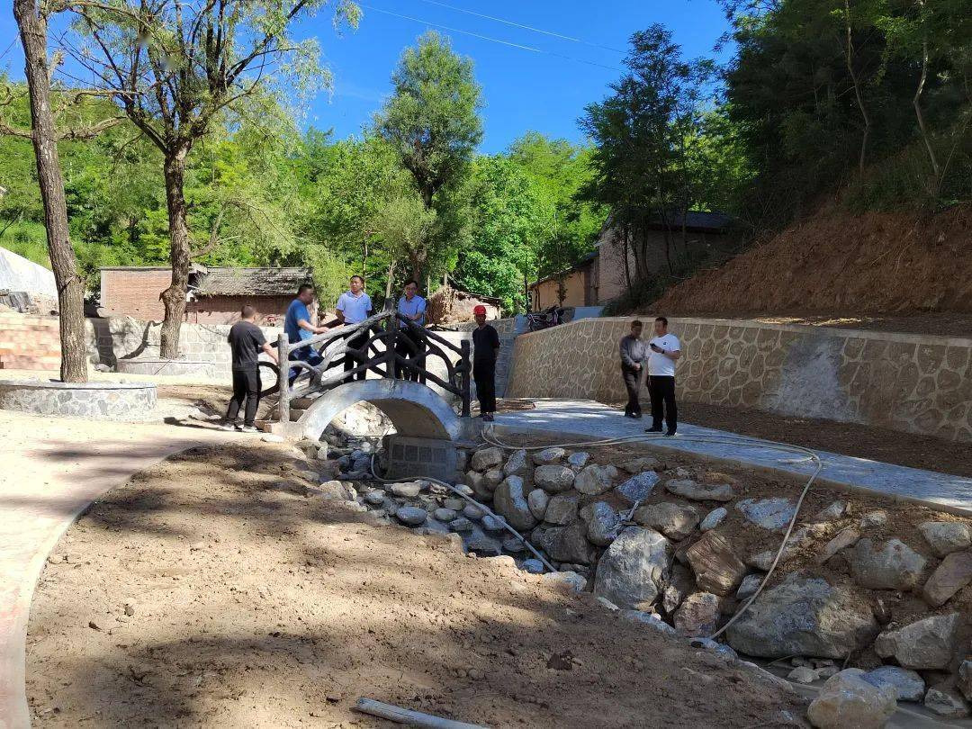 山清水秀何坝镇 宜居宜业鱼山村_乡村_建设_统一制