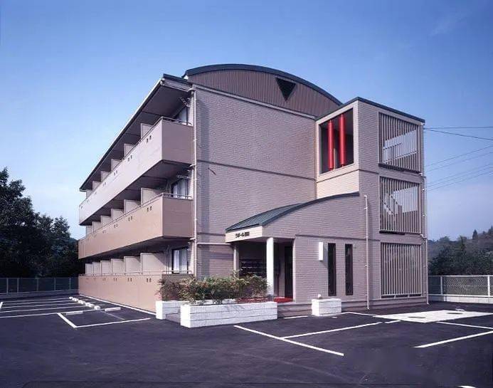 笔记《一组泰国出口日本的模块化房屋图片》_标准_壁垒_建筑
