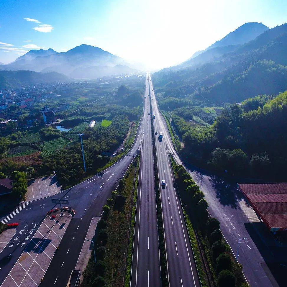 当好开路先锋 | 构建综合立体交通新格局,打造国际性综合交通枢纽城市_建设新_杭州_改建工程