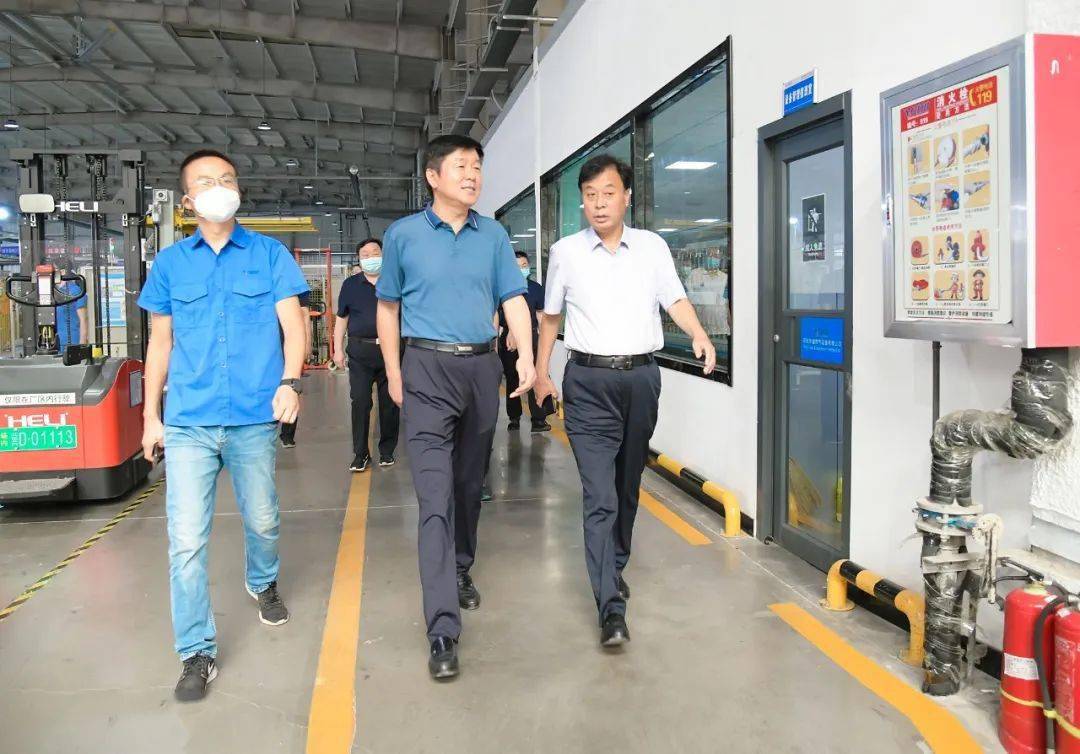 张进山带队到邯郸冀南新区进行工作交流