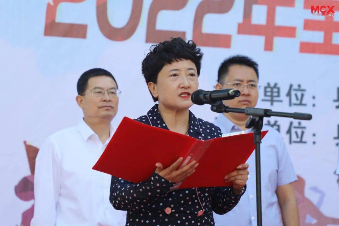 县委副书记陈雪俊宣布比赛开始经过一上午紧张激烈的角逐,县公安局,农