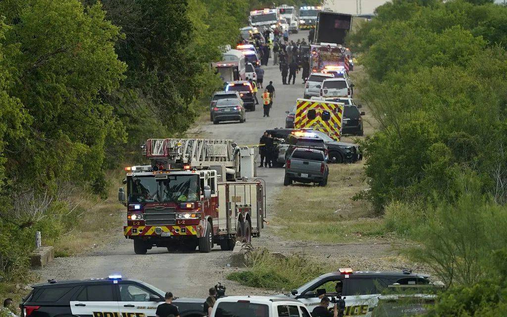 美国得州一卡车内发现大量尸体，46人死亡、16人送医