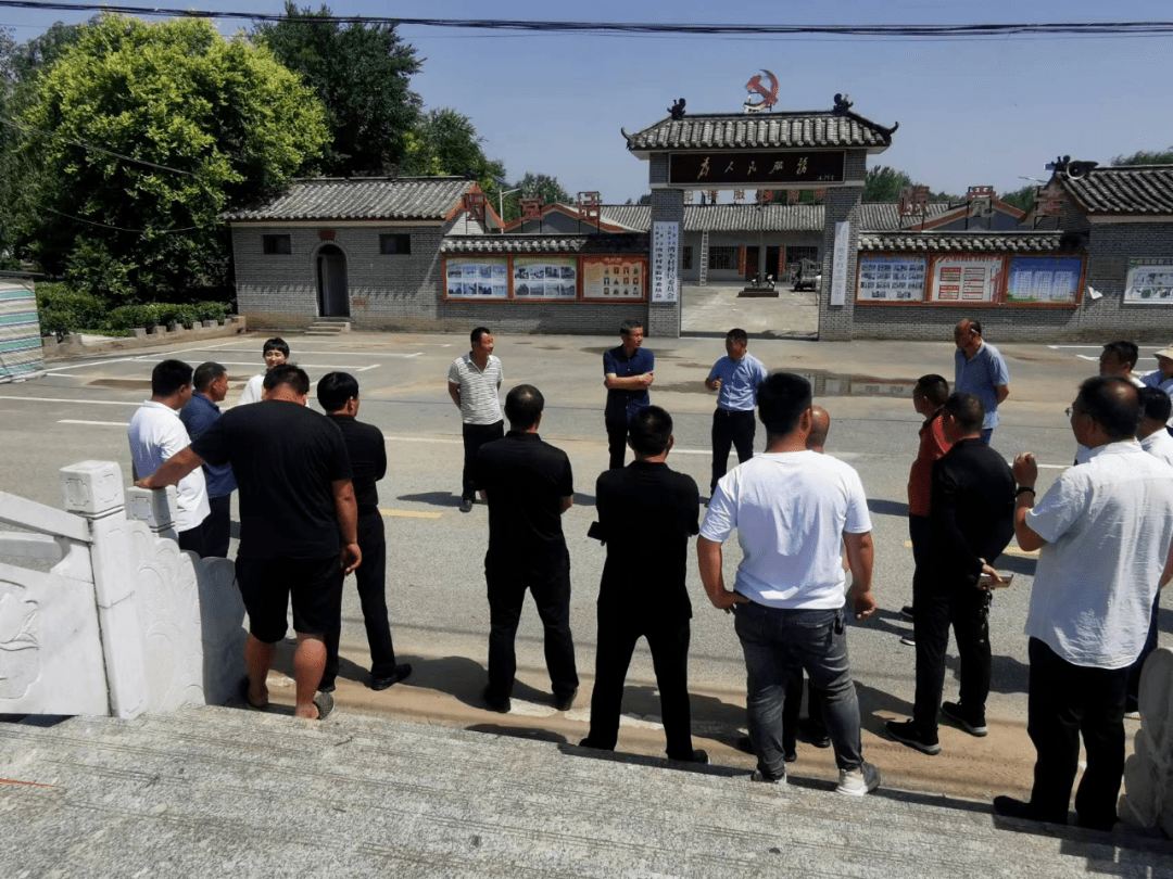 朱里镇游学中开眼界学理念树信心