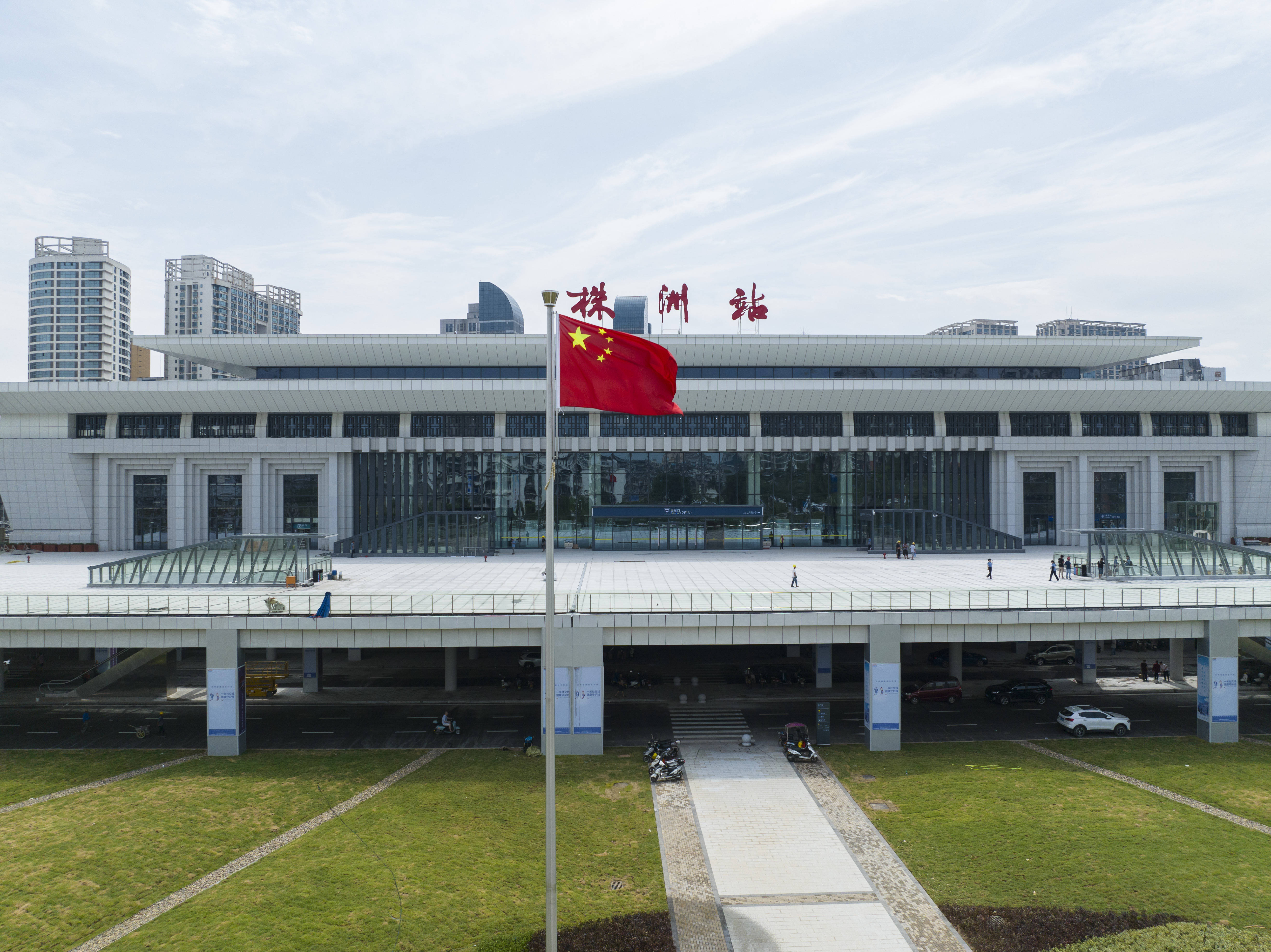 株洲火车站东站房启用旅客可在市中心车站乘坐普铁城际出行