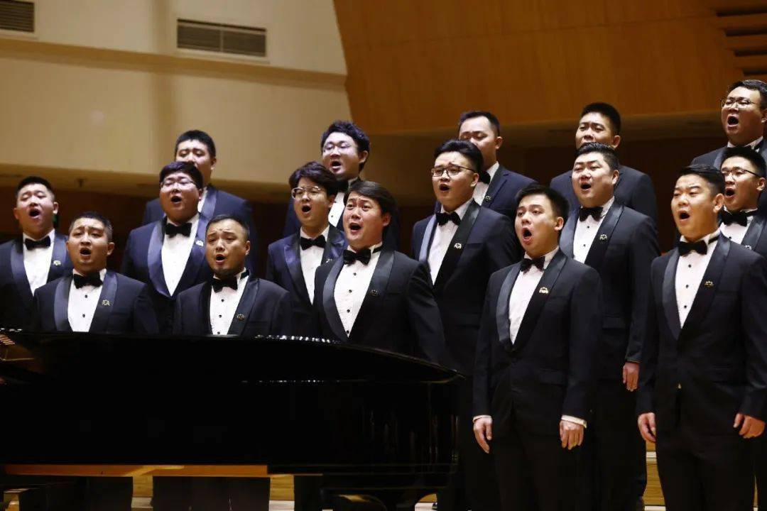 精彩回顾爱乐男声合唱团登北京音乐厅献礼七一音乐会