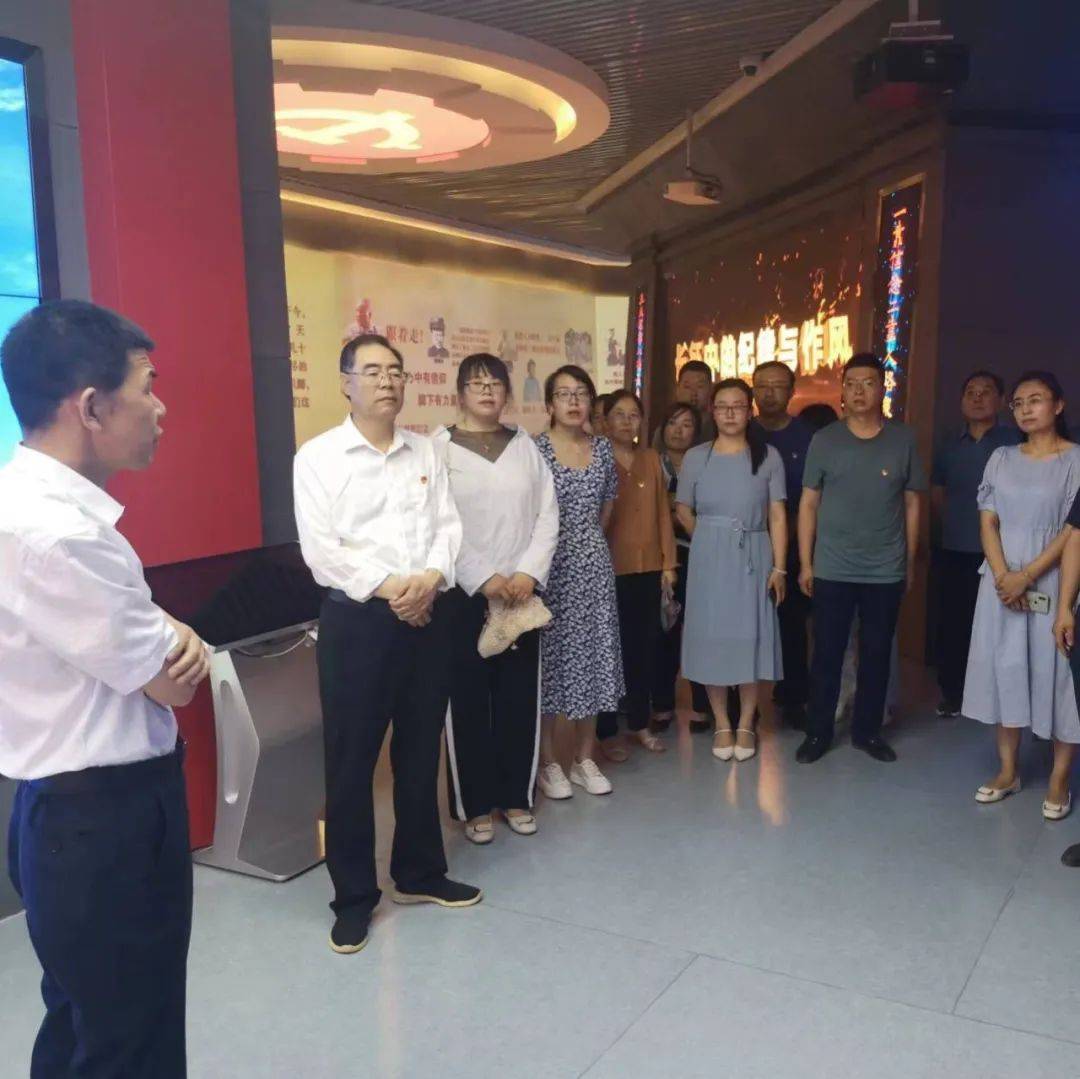县财政局:接受廉政基地再教育 助推新时期财政工作_红军长征_时刻_财经