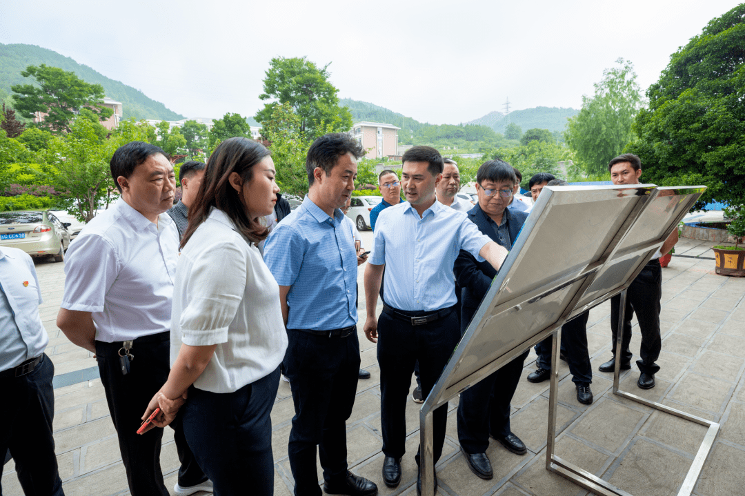 西南大学鲁甸振兴中学揭牌啦