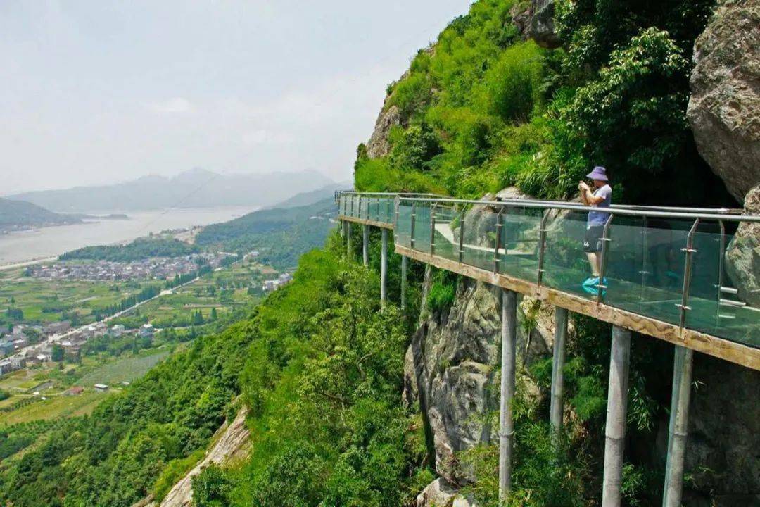 象山玻璃栈道全景图片