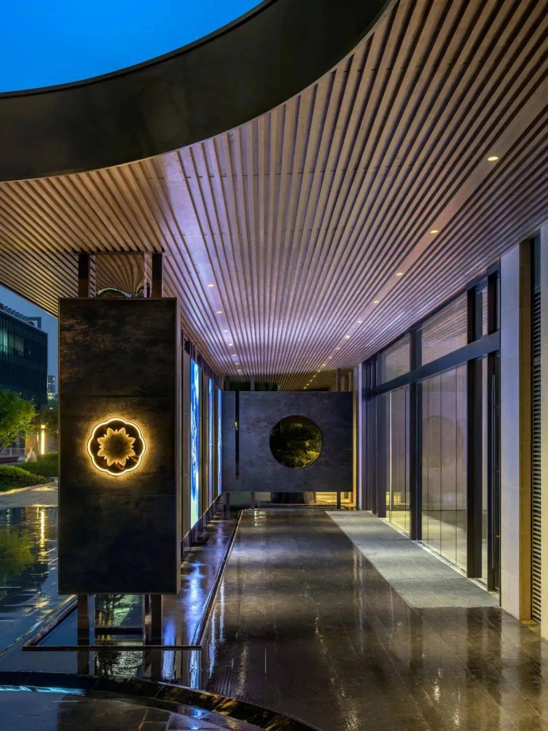 上海陆家嘴禧玥酒店坐落于活力四射的黄金口岸-上海浦东新区,毗邻