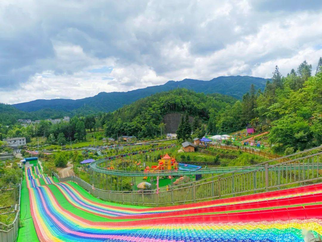 利川白鹊山图片