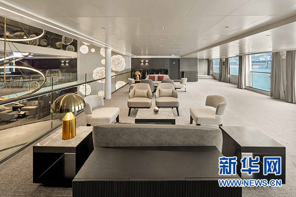 重庆：长江游轮旅行复苏 绿色游轮“世纪凯歌”号启航