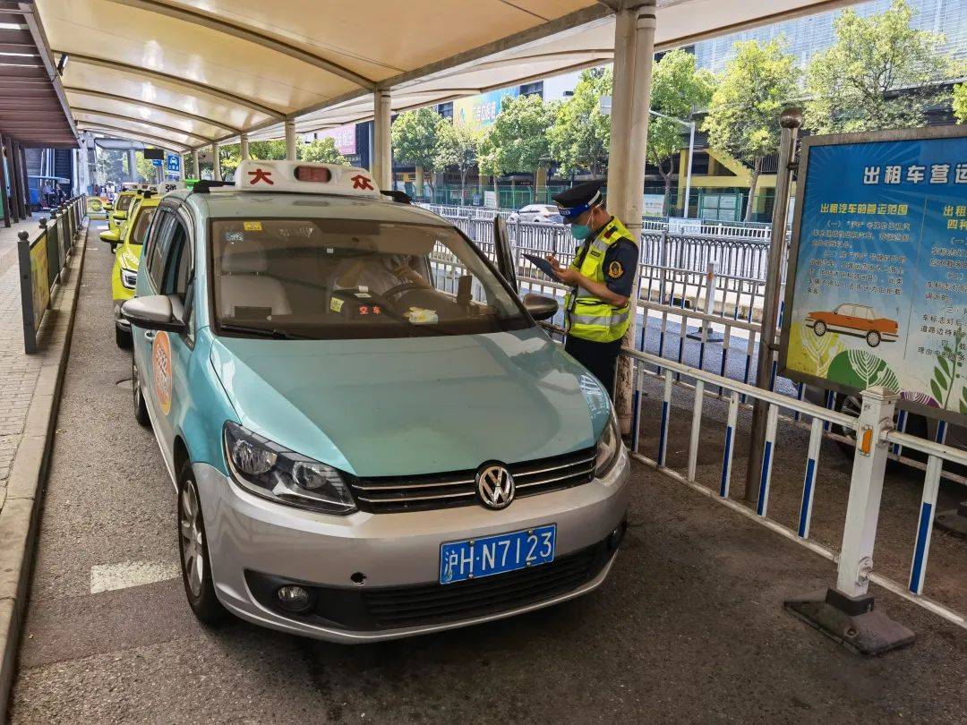 重点行业重点场所重点领域全覆盖嘉定开展疫情防控执法监督检查整治