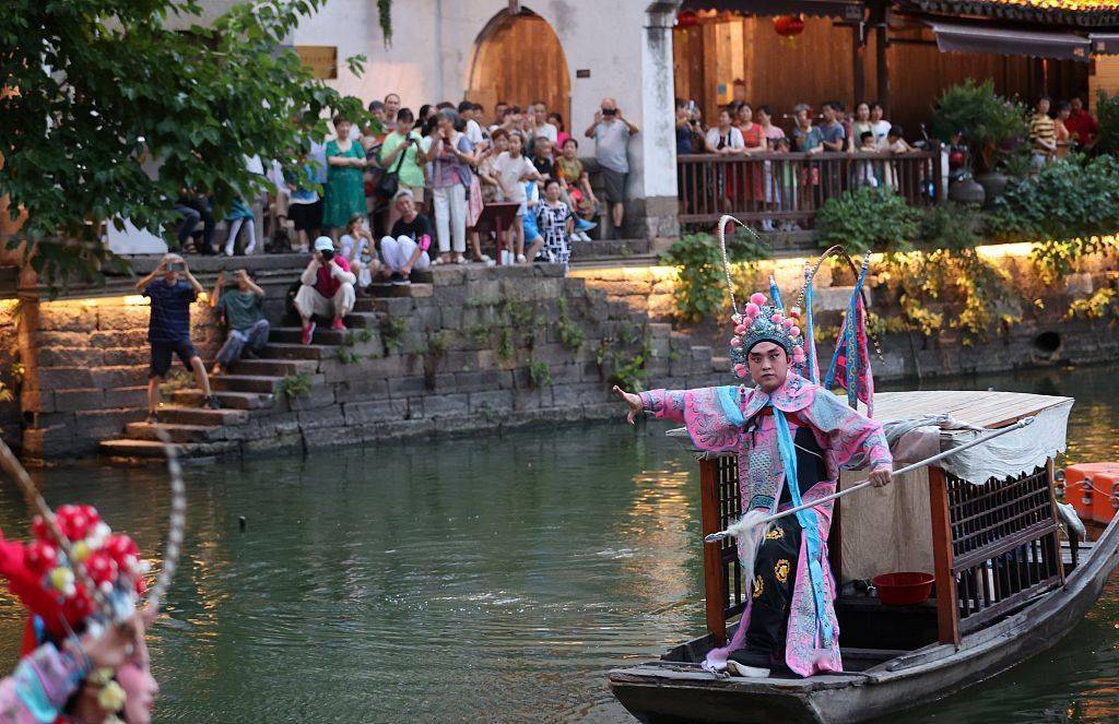 浙江湖州:新市古镇"戏曲夜市"开市!