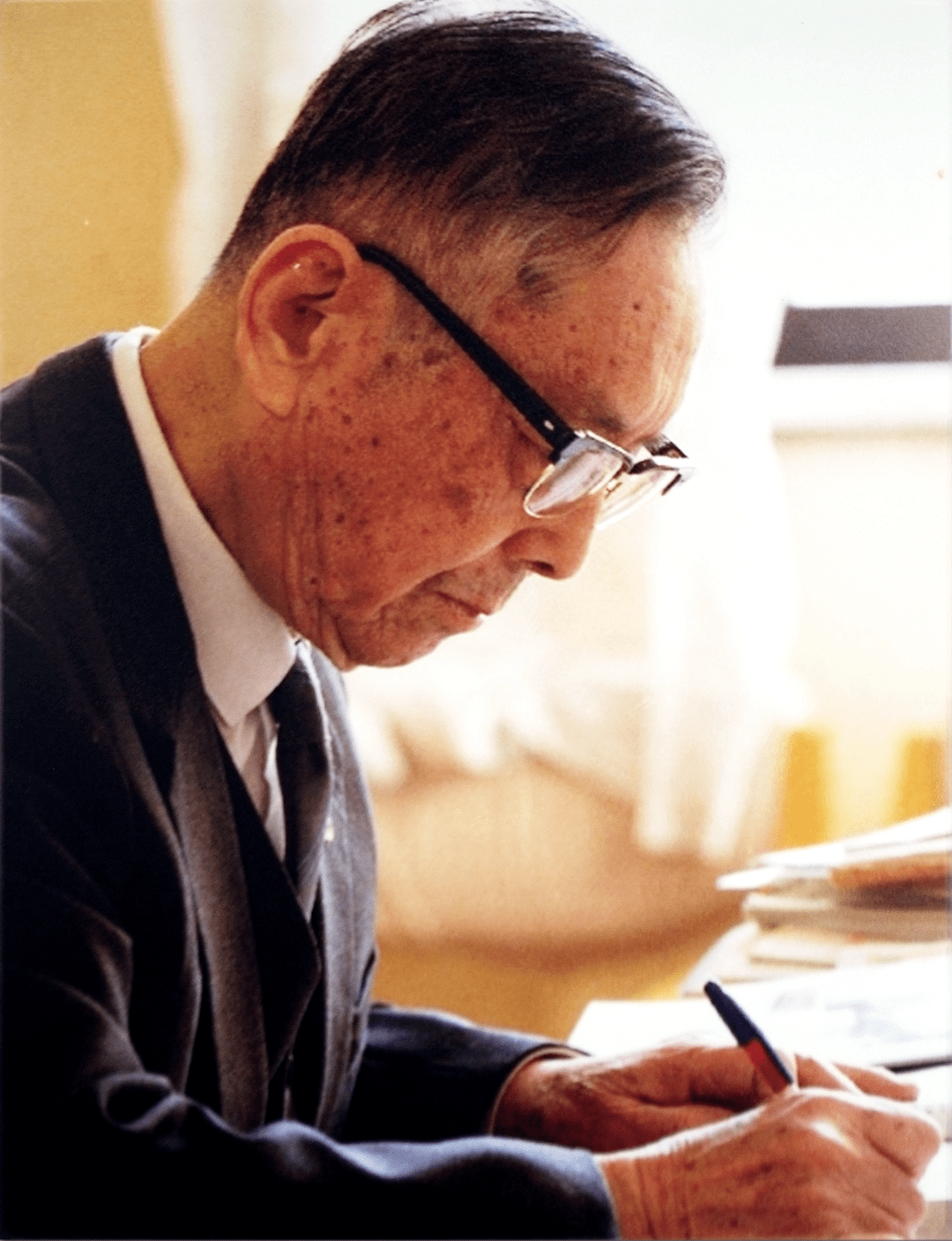 任继愈:关于编辑《中华大藏经(汉文部分)》的意义 | 纪念_佛教_中国