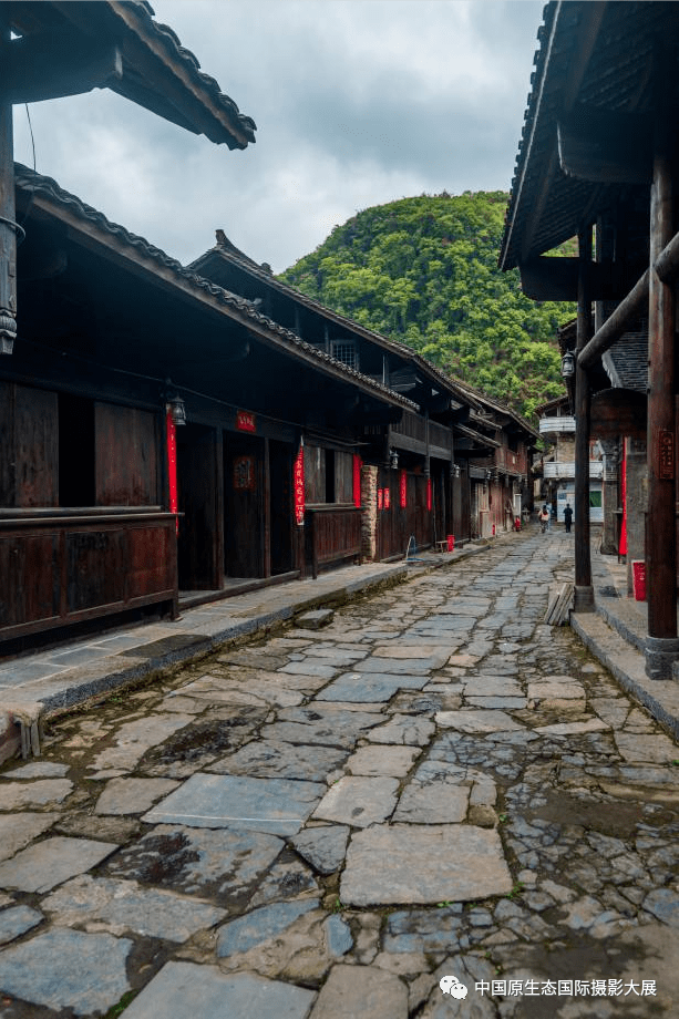 贵州有座古镇,是国家重点文物保护单位,被称为"小南京"67_寨英_红