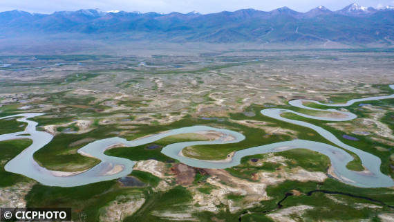 新疆和静：察汗阿日勒风光如画