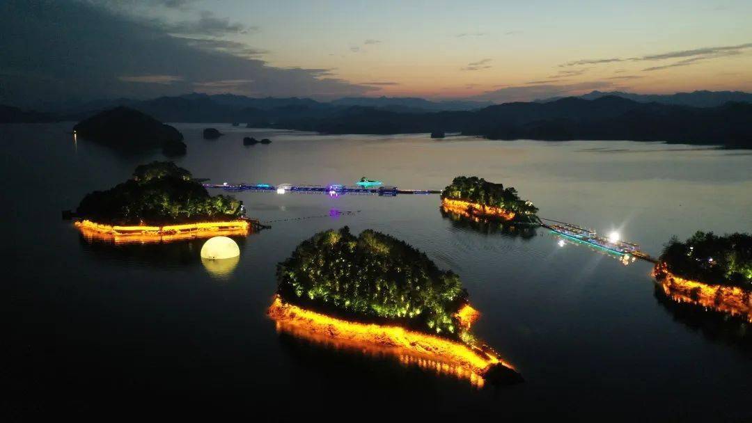 千岛湖月光之恋光影艺术夜游优惠持续进行中月圆之夜快来月光岛一探