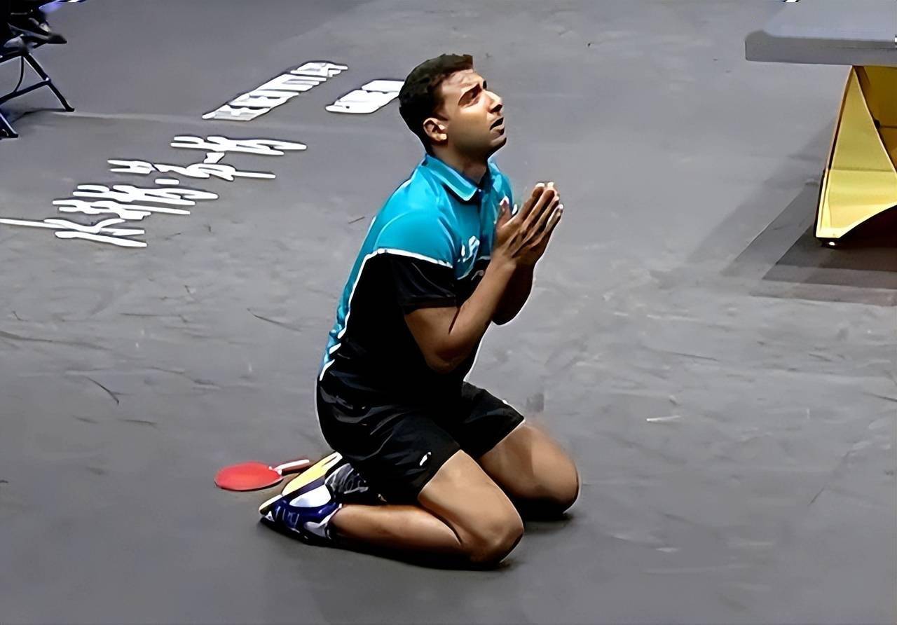 3-2打哭日本张本智和,全场嘶喊不顶用,曾经的天才