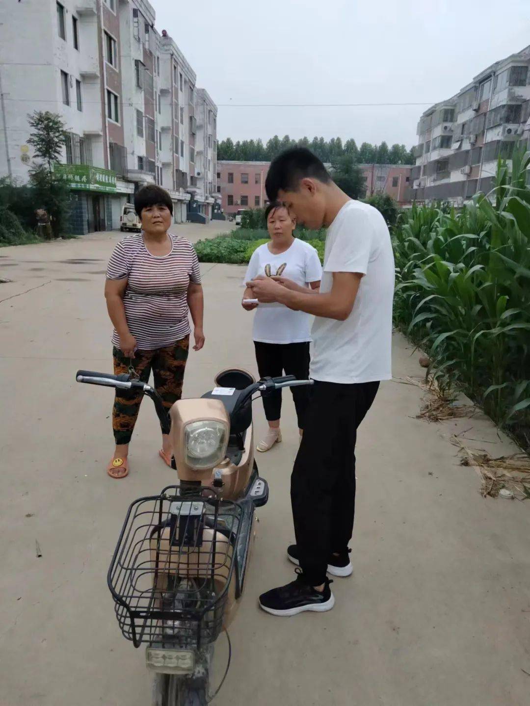 【为汶上加油干】义桥镇深入开展电子社保卡申领与使用宣传大走访活动