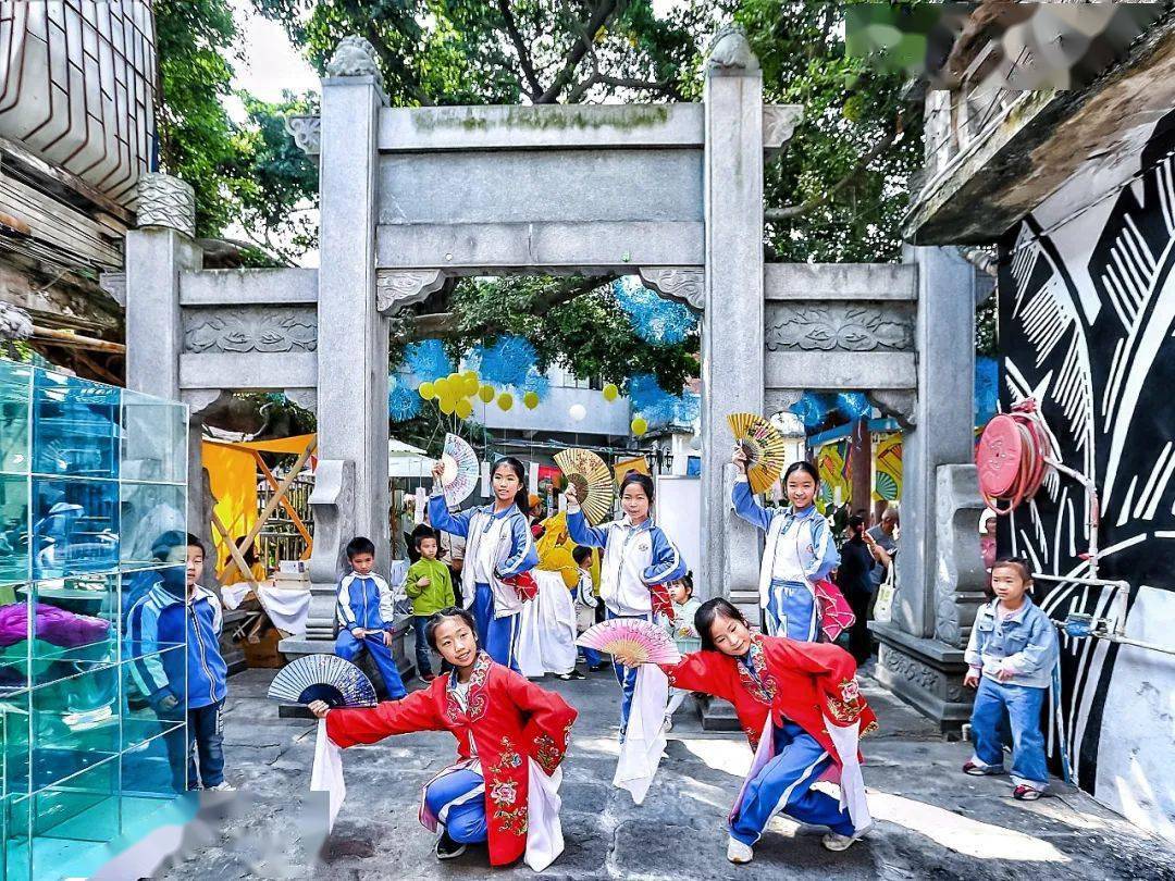 �����ǣ�΢�����У��������ġ����潨��ѧ��