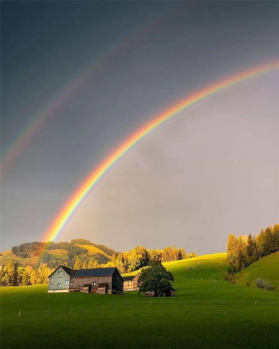 夏日天空最神奇的景色遇见它就是遇见幸运