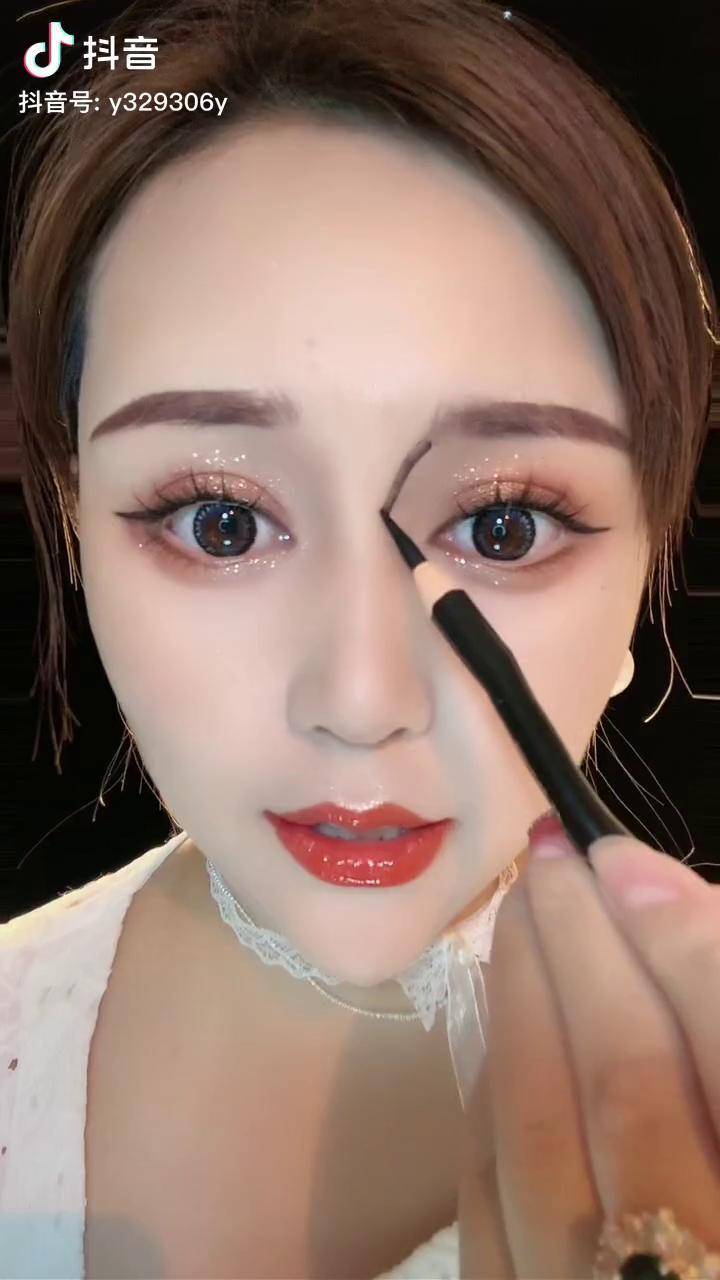 日常化妆教程日常化妆教程高光修容
