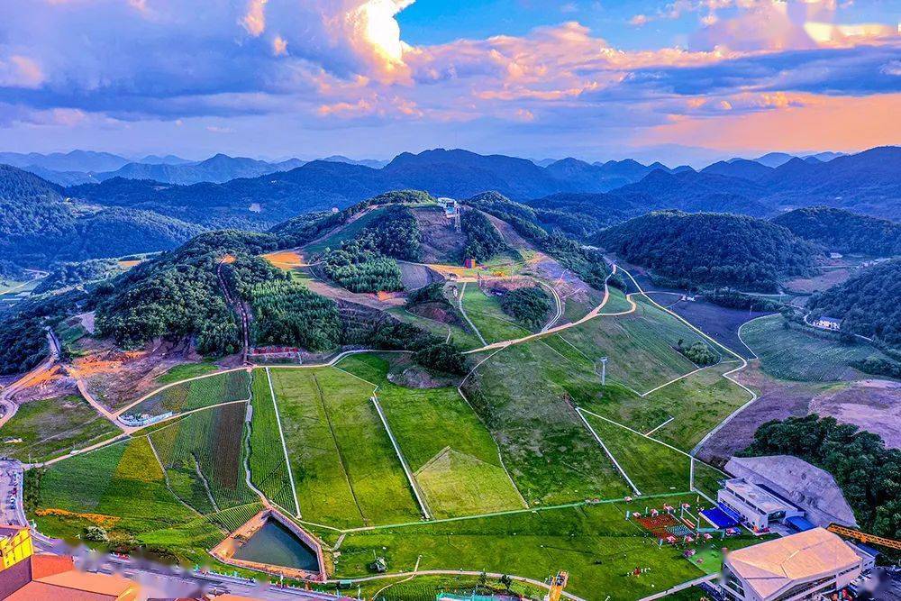 这个凉都不太凉野三关镇避暑房销售火爆