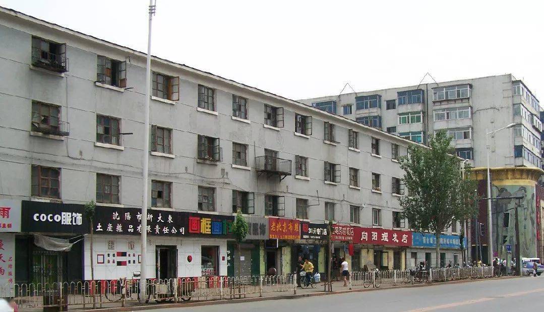 (向阳国营理发店)大东路二段:大什字街——小什字街(路南砂布厂今已改