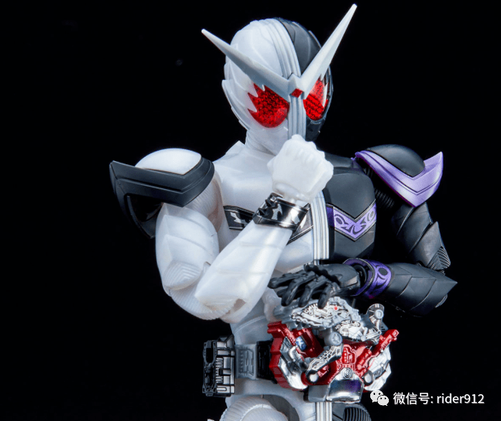假面骑士w獠牙王牌形态拼装实物当疾风露出獠牙怪人沉默了