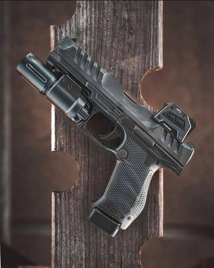 瓦尔特手枪图集严谨认真的德国人枪械美学上也一直挺厉害