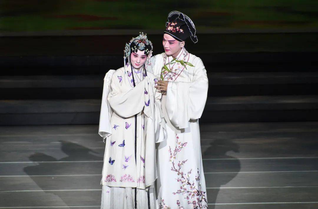 昆剧青春版《牡丹亭》