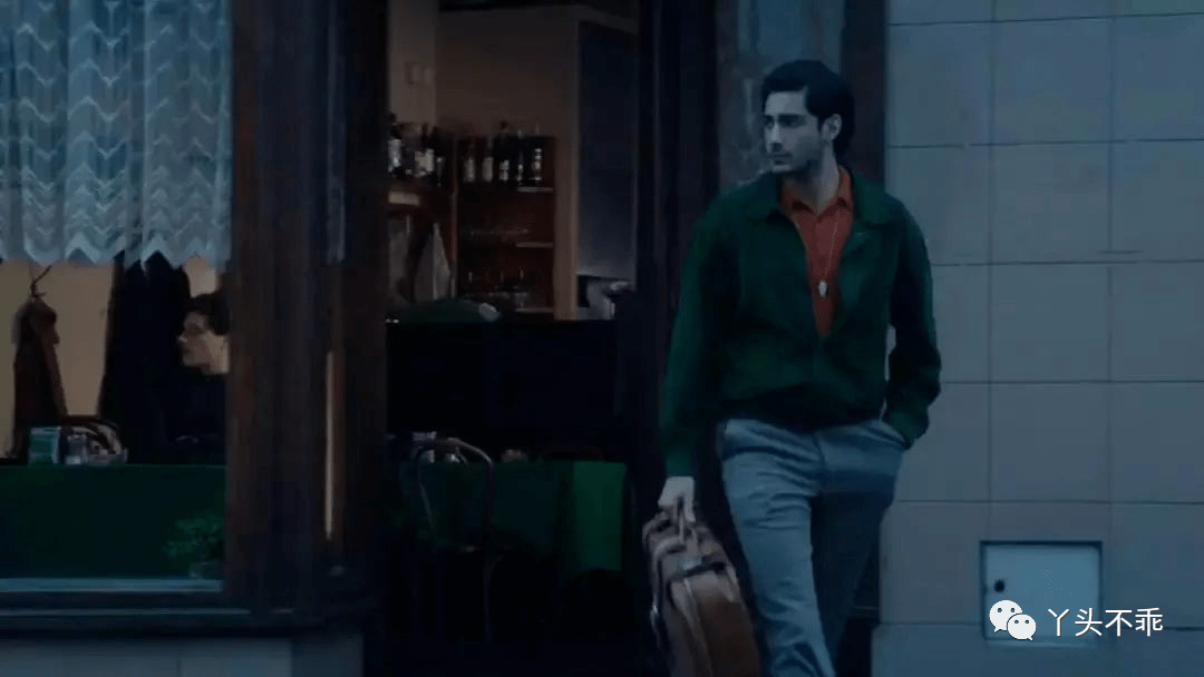 ������ĩ��ӳ��| Ӣ�桺ɫ·�䡻�����ø߼���