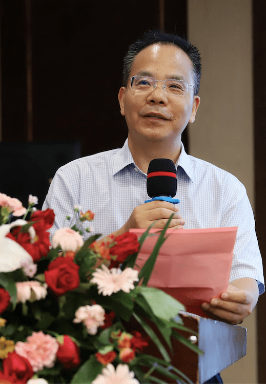 副总裁陈兆宇,中华女子学院附属实验幼儿园园长胡华,湖北省人民政府