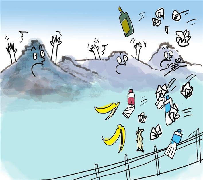 新疆徒步胜地乌孙古道天堂湖畔,有游客露营后留下遍地垃圾,甚至还有瘪