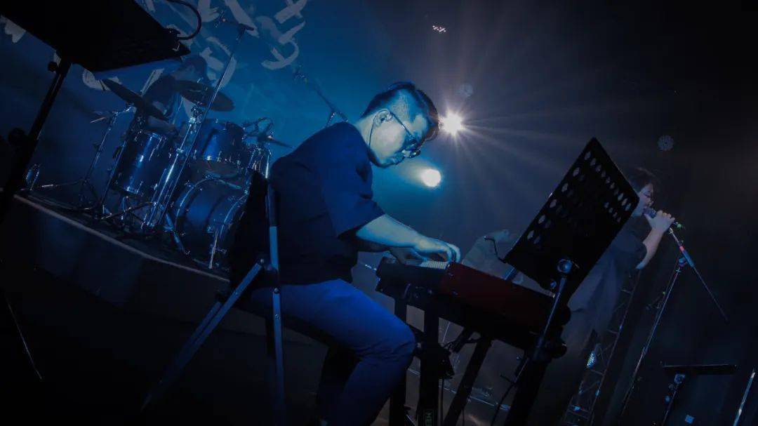 高光回顾桃德李toddlilovesaboutdumbluck南京站圆满落幕