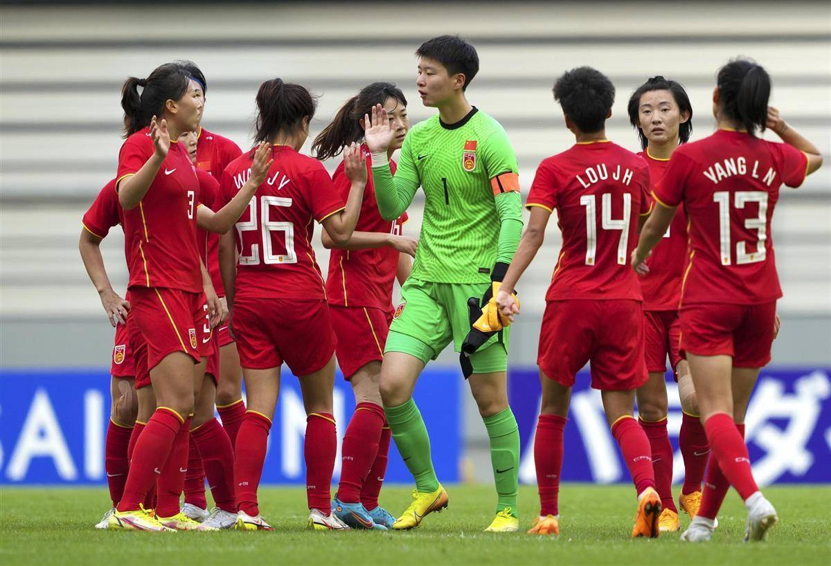骄傲！中国女足官方凡尔赛：第9次夺冠，超过任何对手2倍以上_决赛_亚洲_日本女足