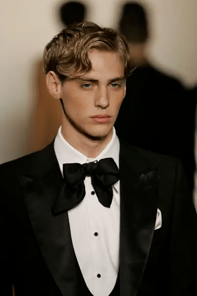 188cm新晋西班牙国草帅到全网舔屏这肉体谁能扛得住啊