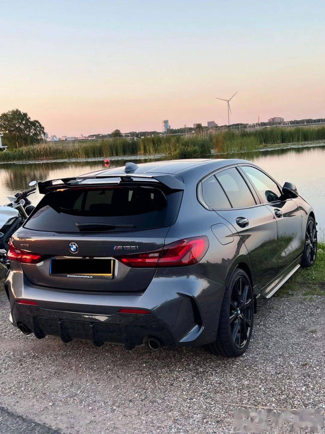 2022款宝马m135i搭配众多mperformance高性能配件