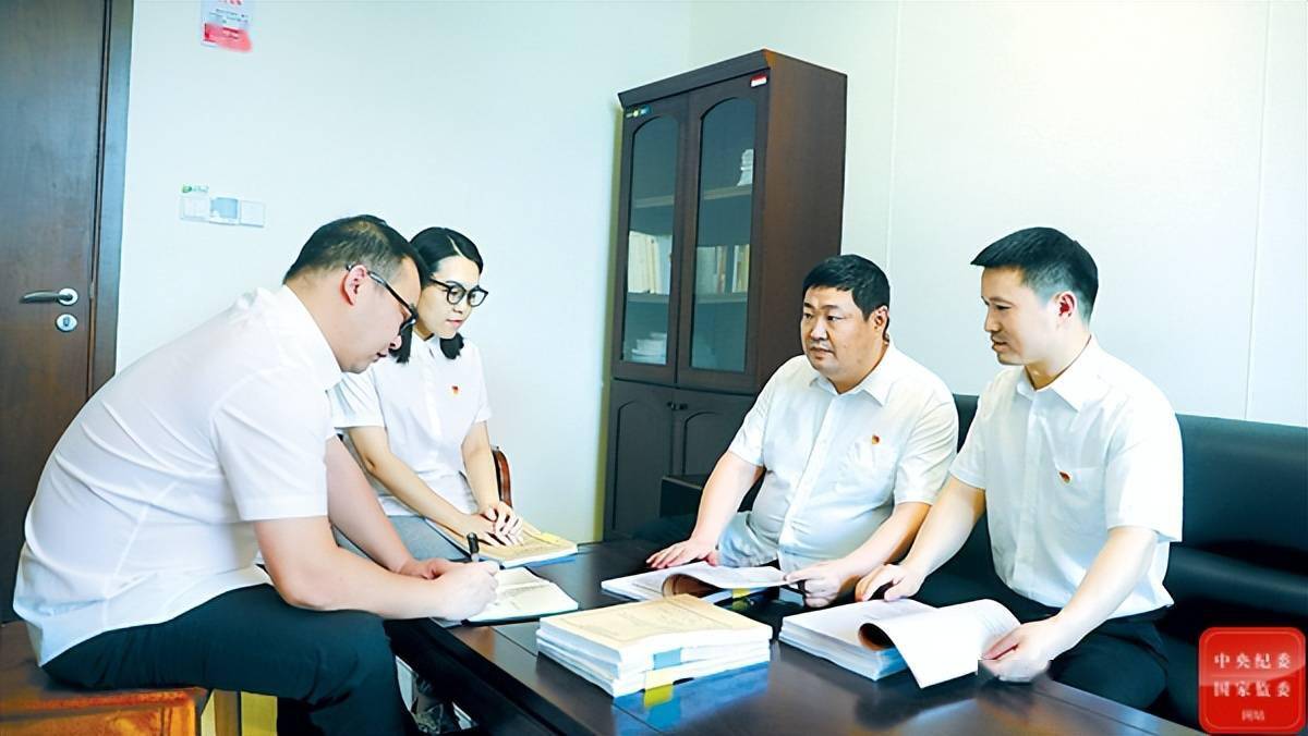 三堂会审|三角受贿 行贿人如何确定从河南省巩义市原副市长杨红伟案说