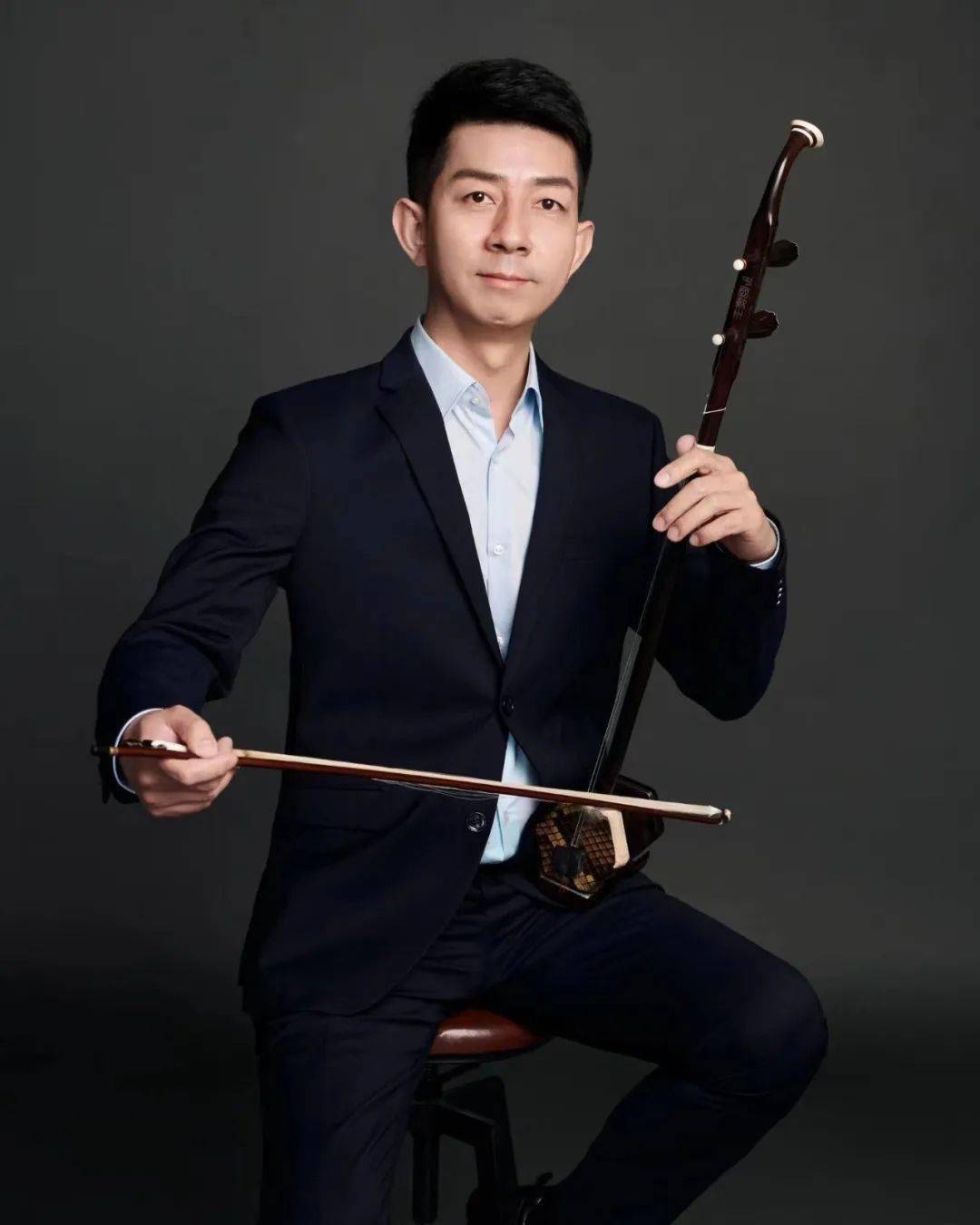 中央民族乐团中胡声部首席宋雷,中央民族乐团二胡声部首席金玥,中央