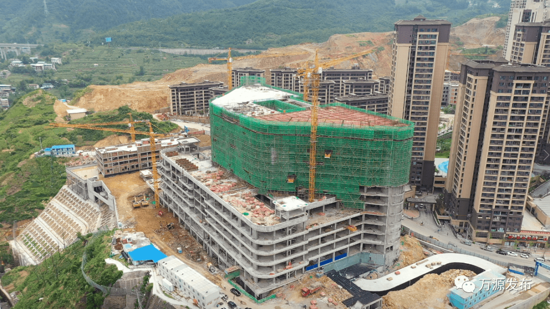 万源市中心医院本周将完成主体结构封顶