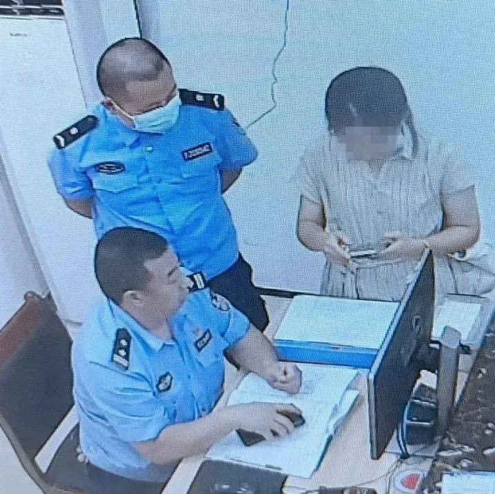 冒充“公检法”诈骗的伎俩，下套过程中新增了“呼叫转移”环节_女士_电话_手机